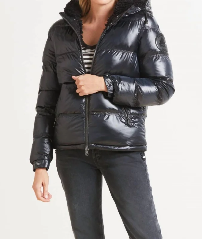 Women's Snow Jacket In Black